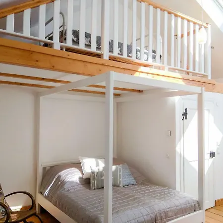 Apartment Living In History - Modern Country *