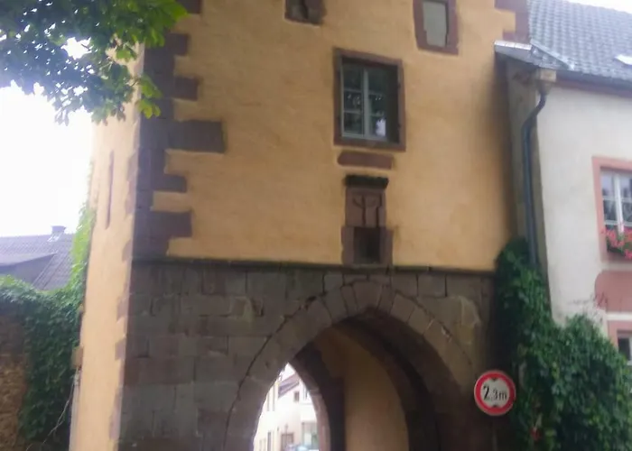 Living In History - Modern Country * Dudeldorf